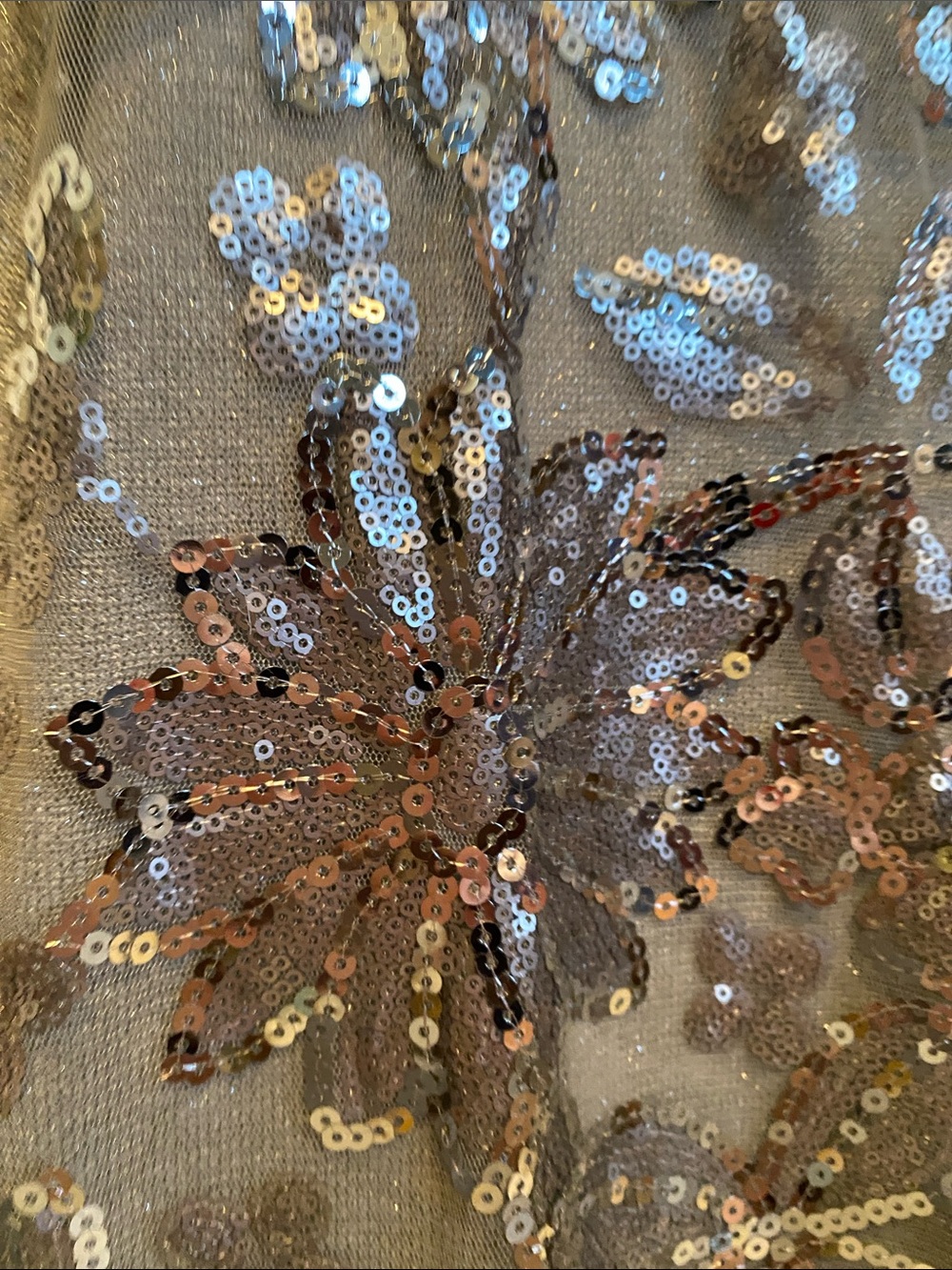 Joseph A Silver Sequin Floral Short Sleeve Scoop Neck Top - Picture 8 of 16